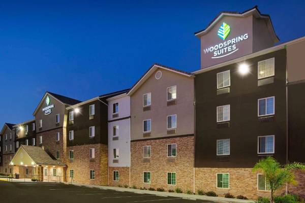 WoodSpring Suites Bakersfield