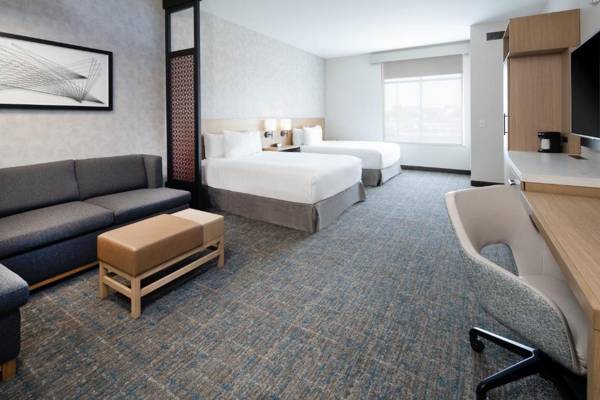 Workspace - Hyatt Place Bakersfield