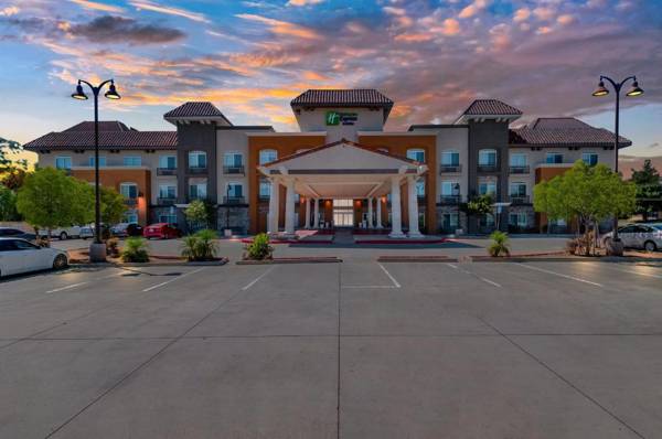 Holiday Inn Express Hotel & Suites Banning an IHG Hotel