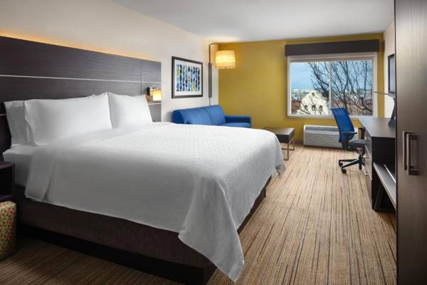 Workspace - Holiday Inn Express Hotel & Suites Belmont an IHG Hotel