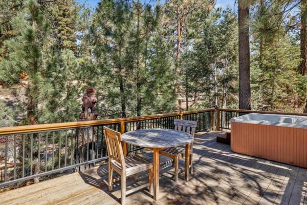 Top Notch Lodge #2056 by Big Bear Vacations