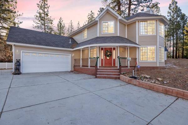 Mockingbird Getaway #2091 by Big Bear Vacations