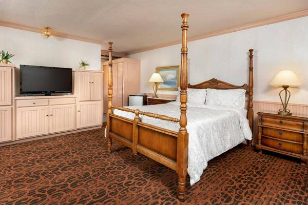 Cardiff By The Sea Lodge