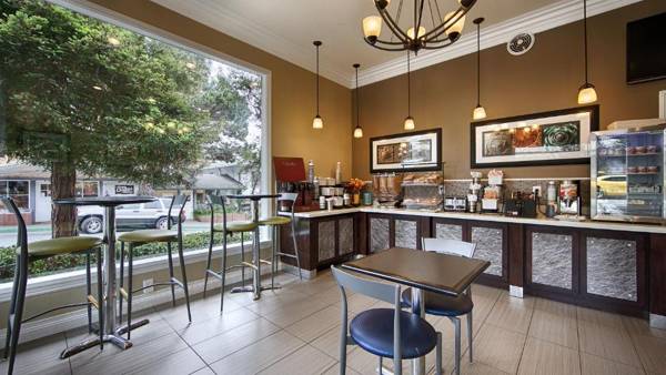 Best Western Carmel's Town House Lodge