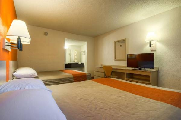 Motel 6-Rancho Mirage CA - Palm Springs