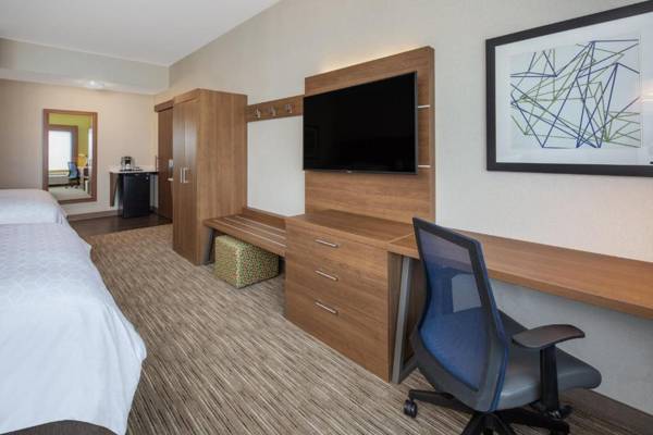 Workspace - Holiday Inn Express & Suites - Chico an IHG Hotel