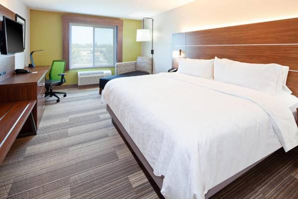 Workspace - Holiday Inn Express & Suites Clovis Fresno Area an IHG Hotel