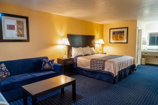 Rodeway Inn & Suites Colton-Riverside