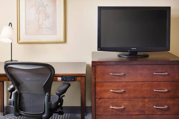 Workspace - DoubleTree by Hilton Los Angeles/Commerce