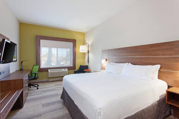 Holiday Inn Express Hotel & Suites Corona an IHG Hotel