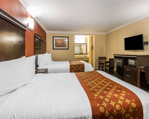 Rodeway Inn & Suites