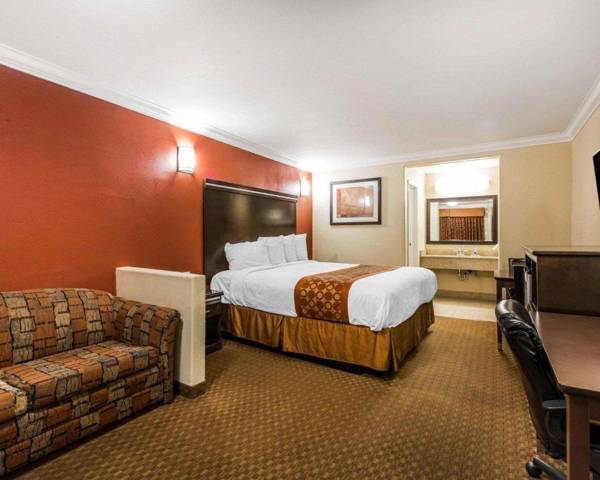 Workspace - Rodeway Inn & Suites