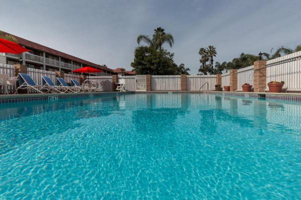 Ramada by Wyndham Costa Mesa/Newport Beach