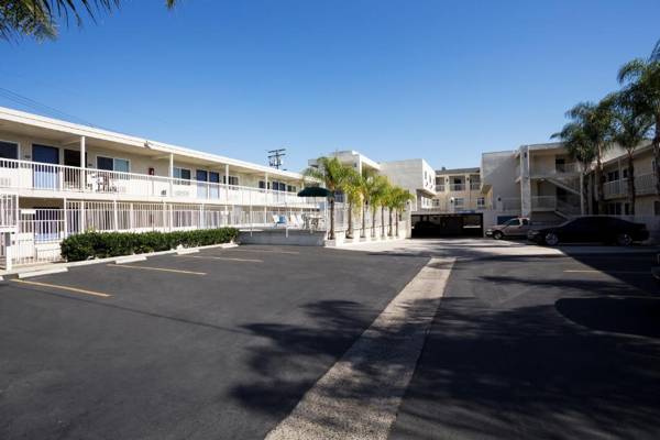 Motel 6-Costa Mesa CA - Newport Beach