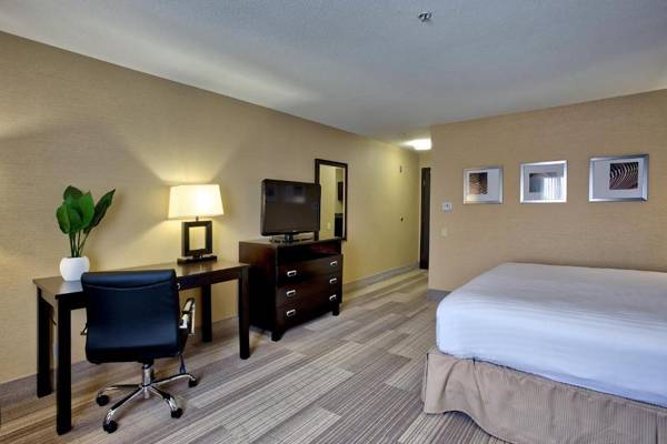 Workspace - Holiday Inn Express Costa Mesa an IHG Hotel