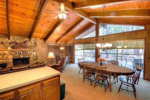Papa Bear Cabin - 3BR/3BA Home