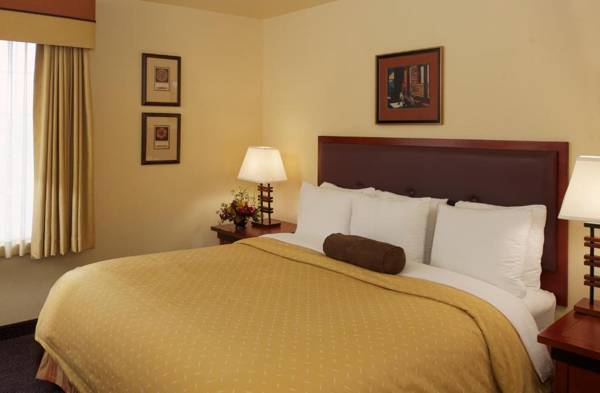 Larkspur Landing Folsom-An All-Suite Hotel