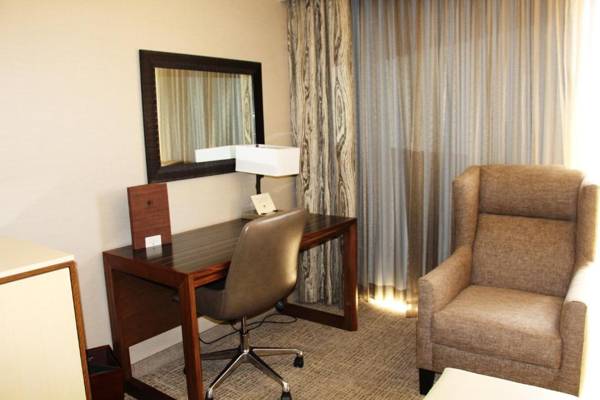 DoubleTree by Hilton Fresno Convention Center