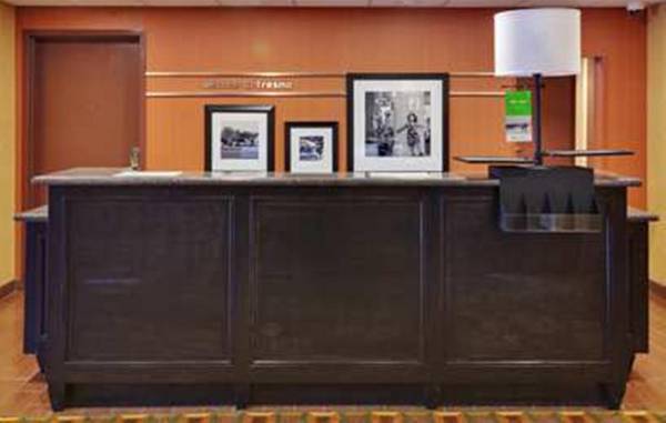 Hampton Inn & Suites Fresno - Northwest