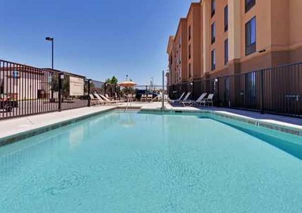 Hampton Inn & Suites Fresno - Northwest