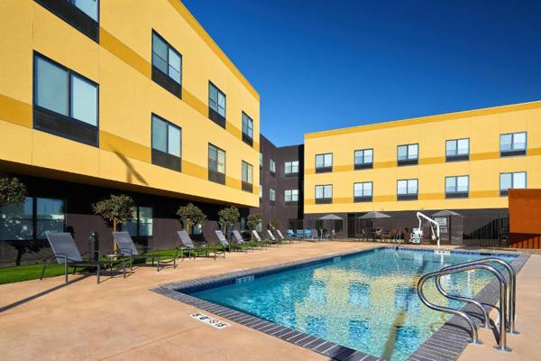 Fairfield Inn & Suites by Marriott Fresno Yosemite International Airport