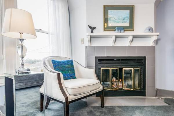 Nantucket Whale Inn Half Moon Bay