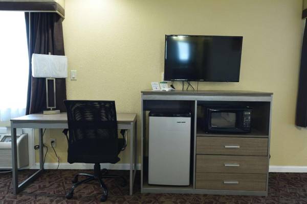 Workspace - Best Western Hanford Inn