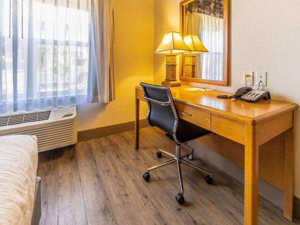 Workspace - Comfort Inn Hanford Lemoore