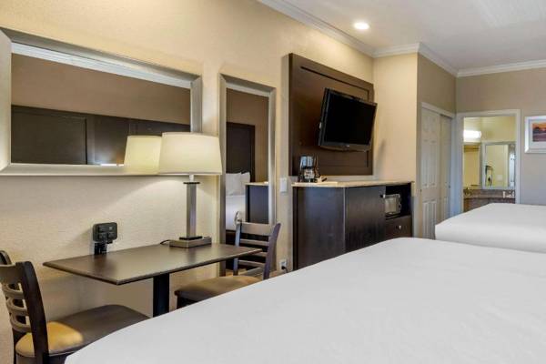 Comfort Inn & Suites Huntington Beach