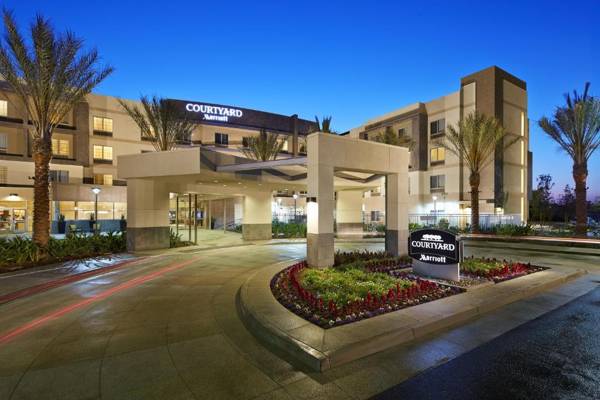 Courtyard Long Beach Airport