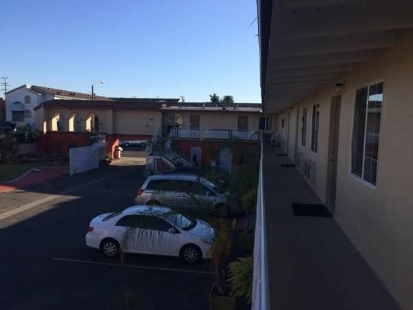 Long Beach Motel