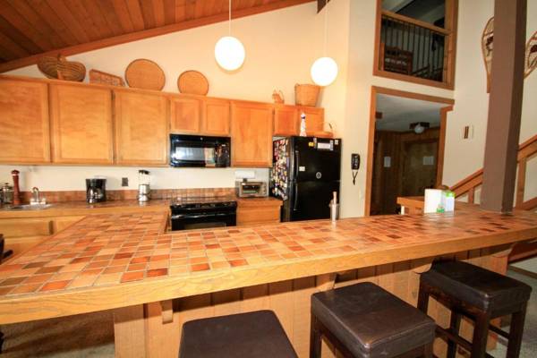 Mountainback #40 Loft Corner