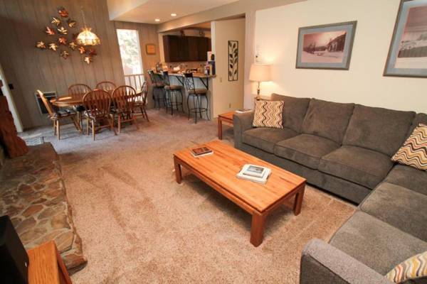 Mammoth Ski & Racquet Club #84