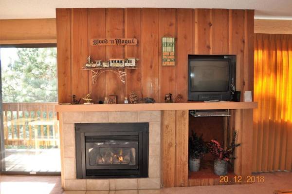 Mammoth Ski & Racquet Club #35 - Pet Okay!