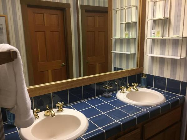 Mountainback #116 LoftCorner