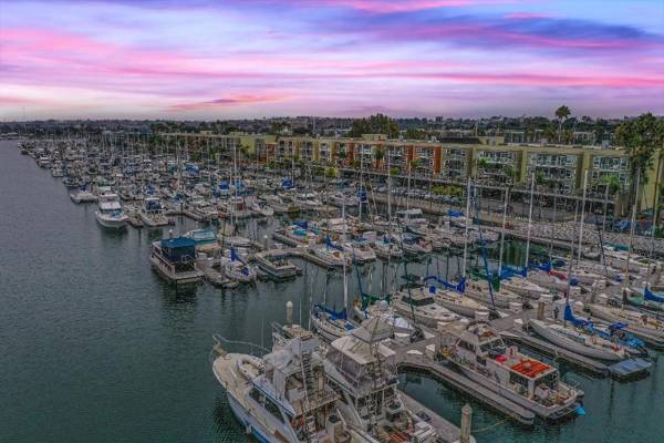 Courtyard by Marriott Marina del Rey