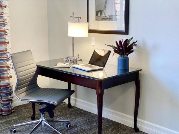 Workspace - Ayres Suites Mission Viejo