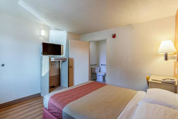 Motel 6-Modesto CA