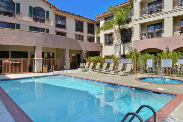 Courtyard Thousand Oaks Ventura County