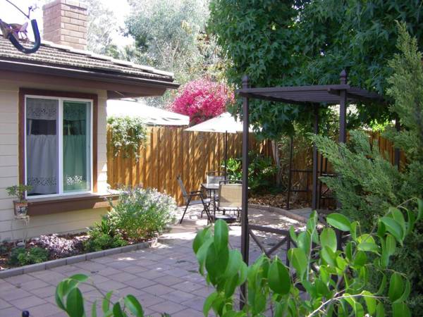 Quiet Private House 15 min to Beach