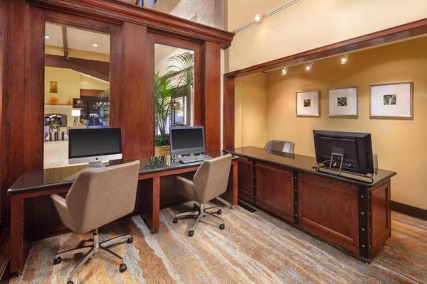 Workspace - DoubleTree by Hilton Ontario Airport