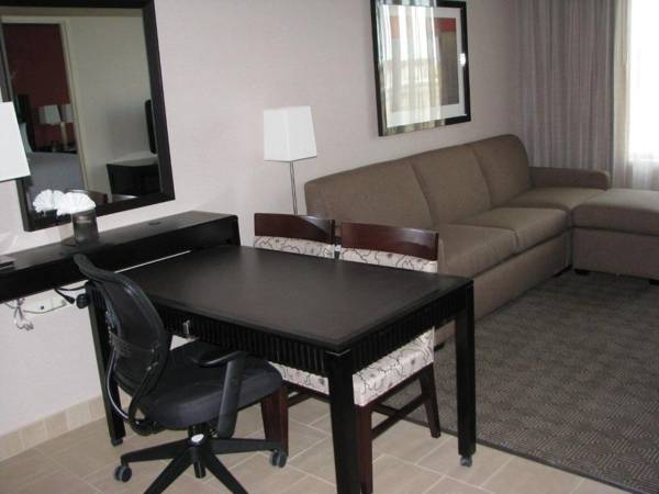 Workspace - Embassy Suites Ontario - Airport