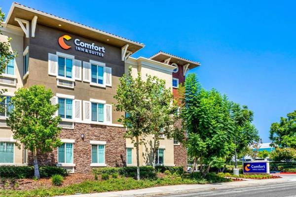 Comfort Inn & Suites Near Ontario Airport