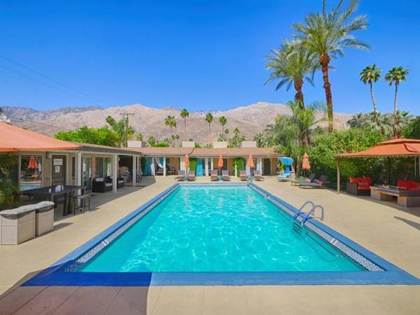 Little Paradise Hotel