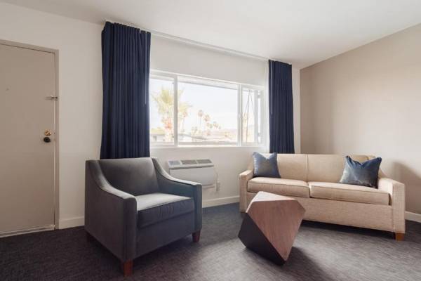 Sonder V Palm Springs