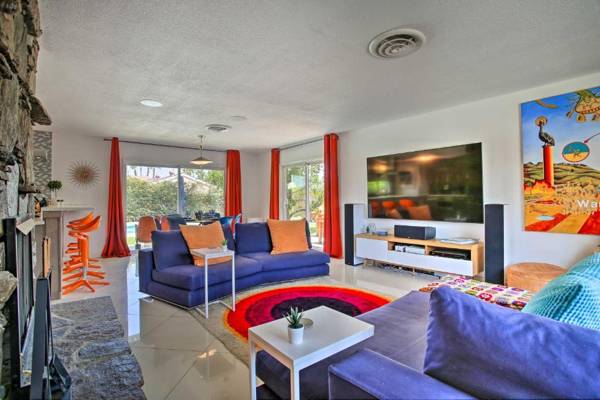 Funky Palm Springs Paradise Near Golf Courses