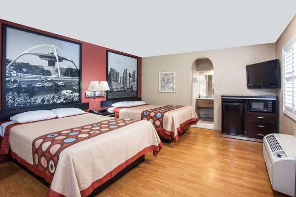Super 8 by Wyndham Pasadena/LA Area