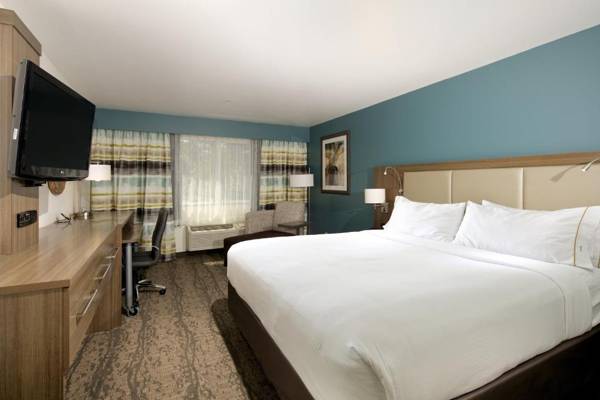 Workspace - Holiday Inn Express Hotel & Suites - Paso Robles an IHG Hotel