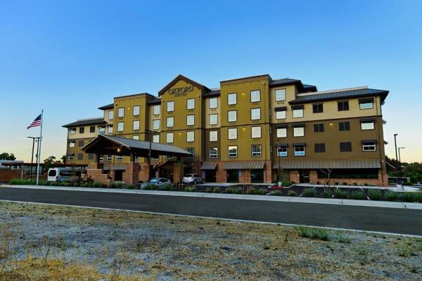 Oxford Suites Paso Robles