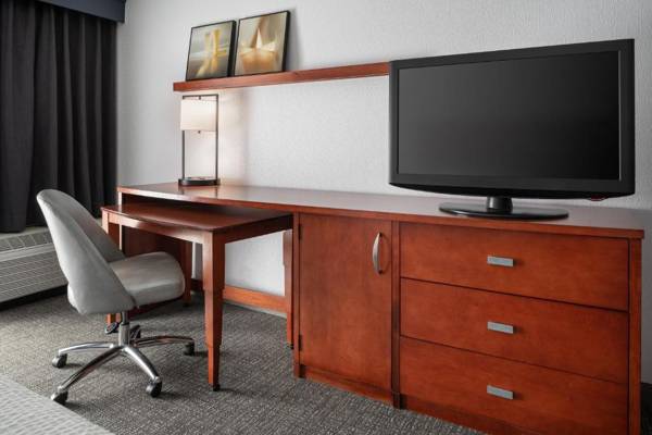 Workspace - Courtyard by Marriott Pleasanton